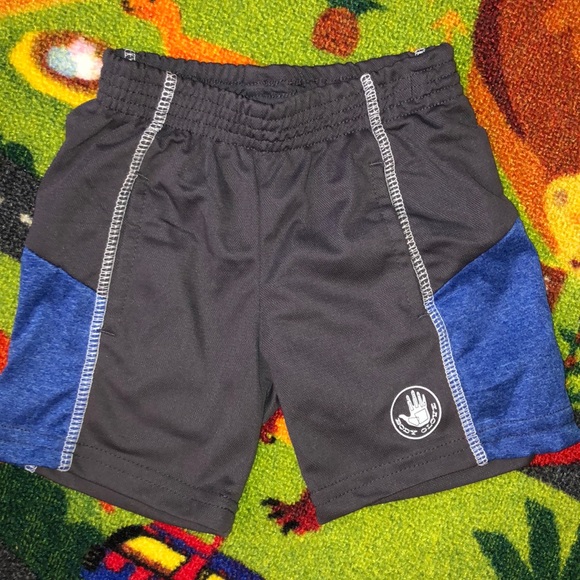 3piece Body Glove short set 18mo boy - Picture 4 of 5